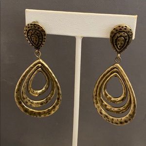 Premier Designs earrings